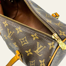 Load image into Gallery viewer, Vintage Louis Vuitton Papillon 30
